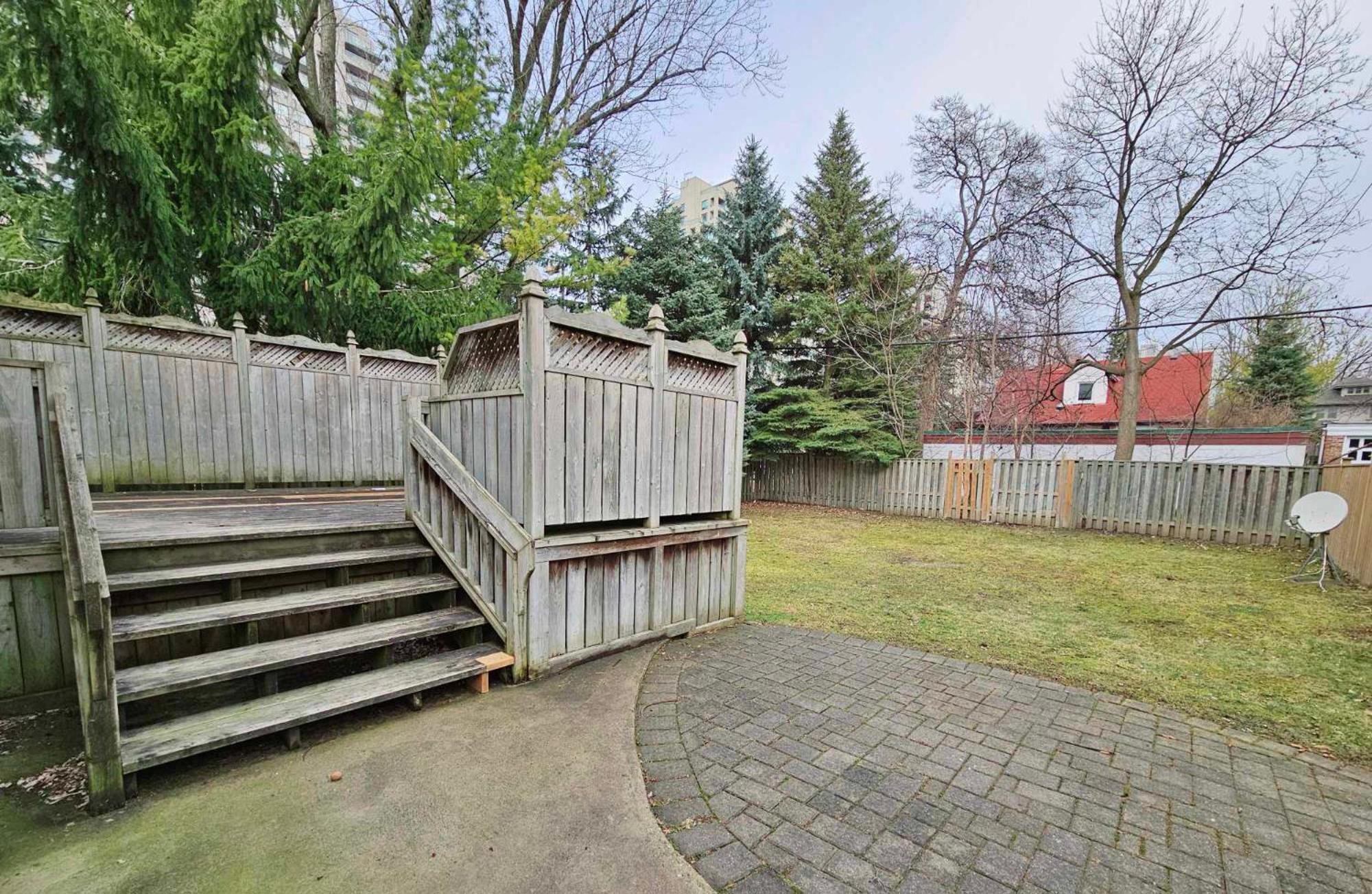 Beautiful Room At Yonge And Sheppard And North York Centre Toronto Exterior foto
