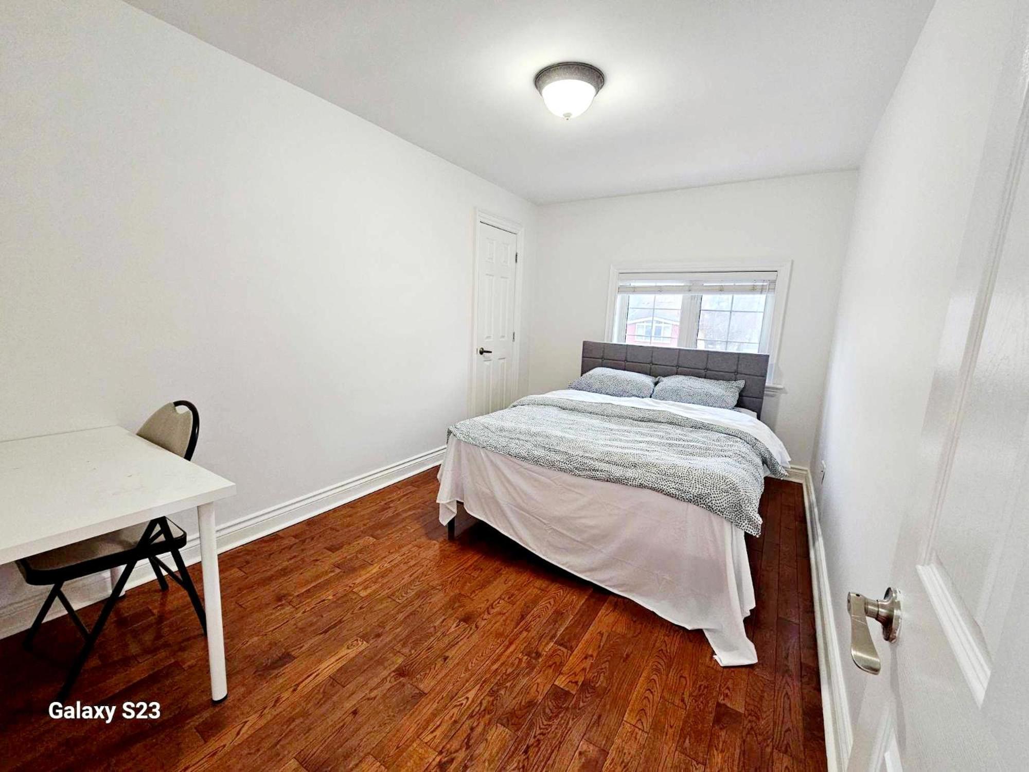 Beautiful Room At Yonge And Sheppard And North York Centre Toronto Exterior foto